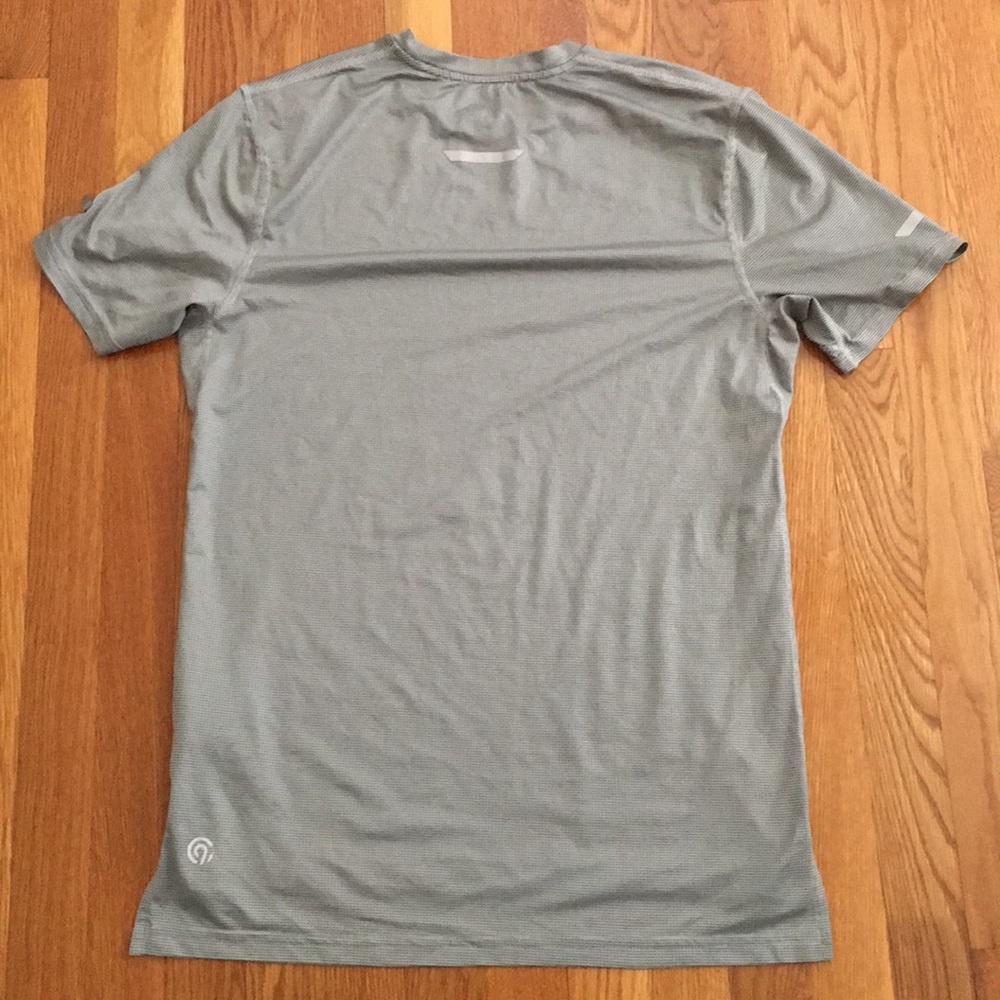 Running shirt - Picture 2 of 7